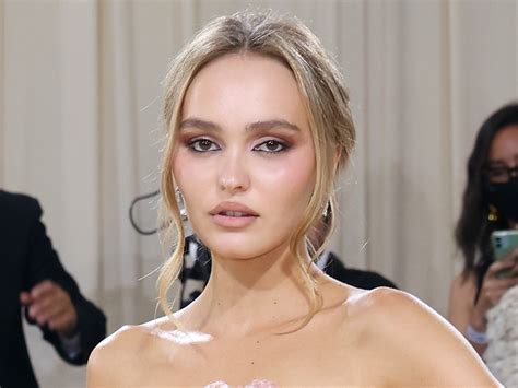 lily-rose depp nudity|Lily